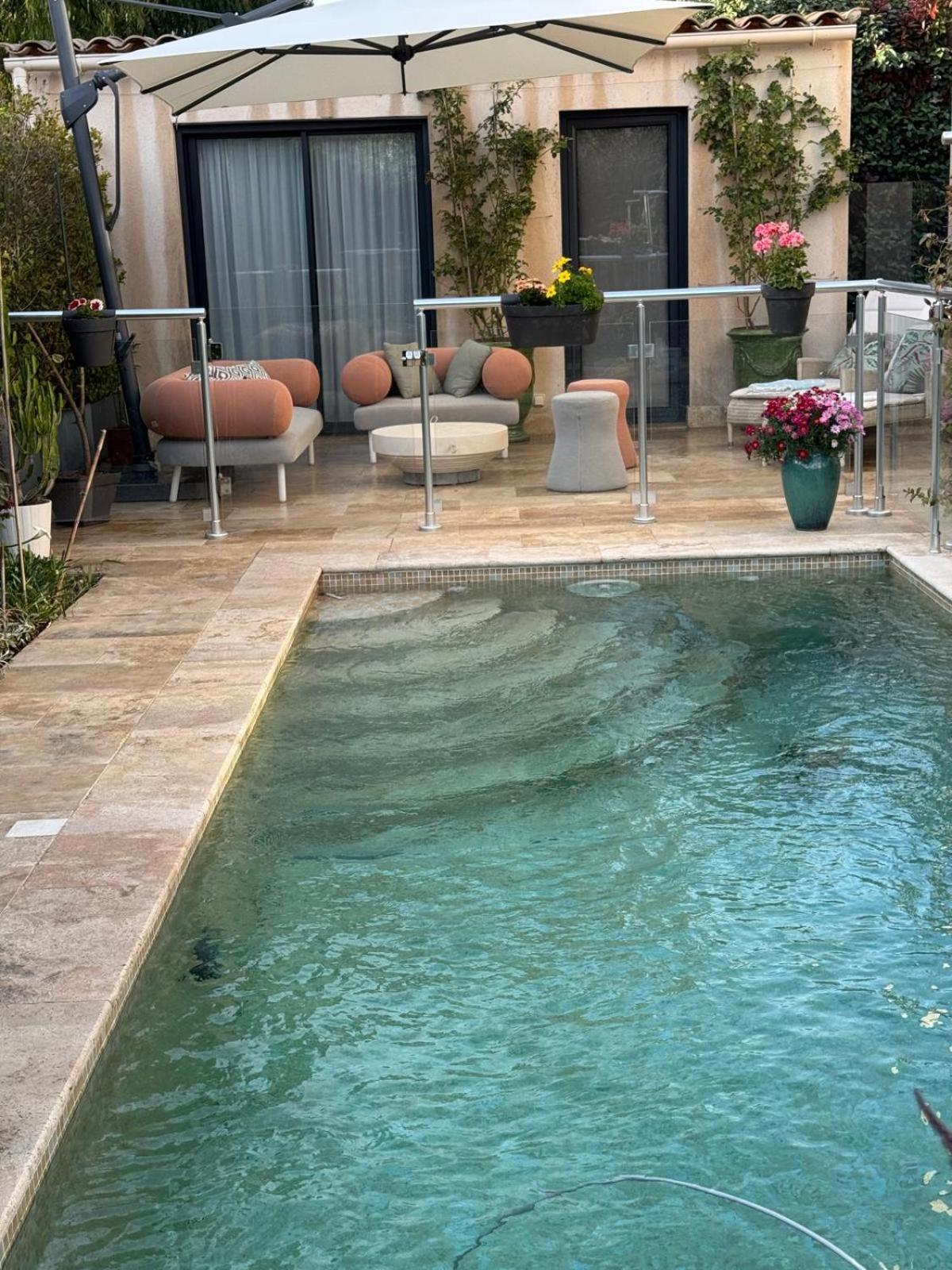 Elimia Piscine Privee & Chauffee Privatunterkunft Antibes